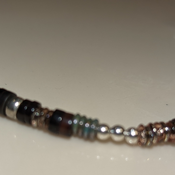 Handmade shell beaded bracelet - Picture 9 of 10